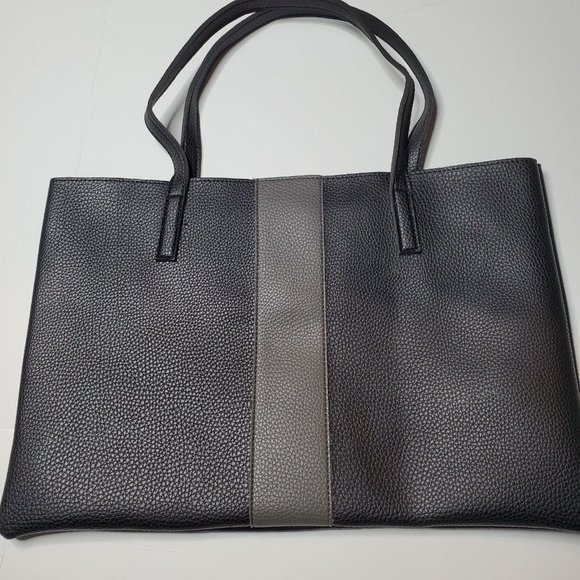 Vince Camuto Tote - Picture 1 of 3